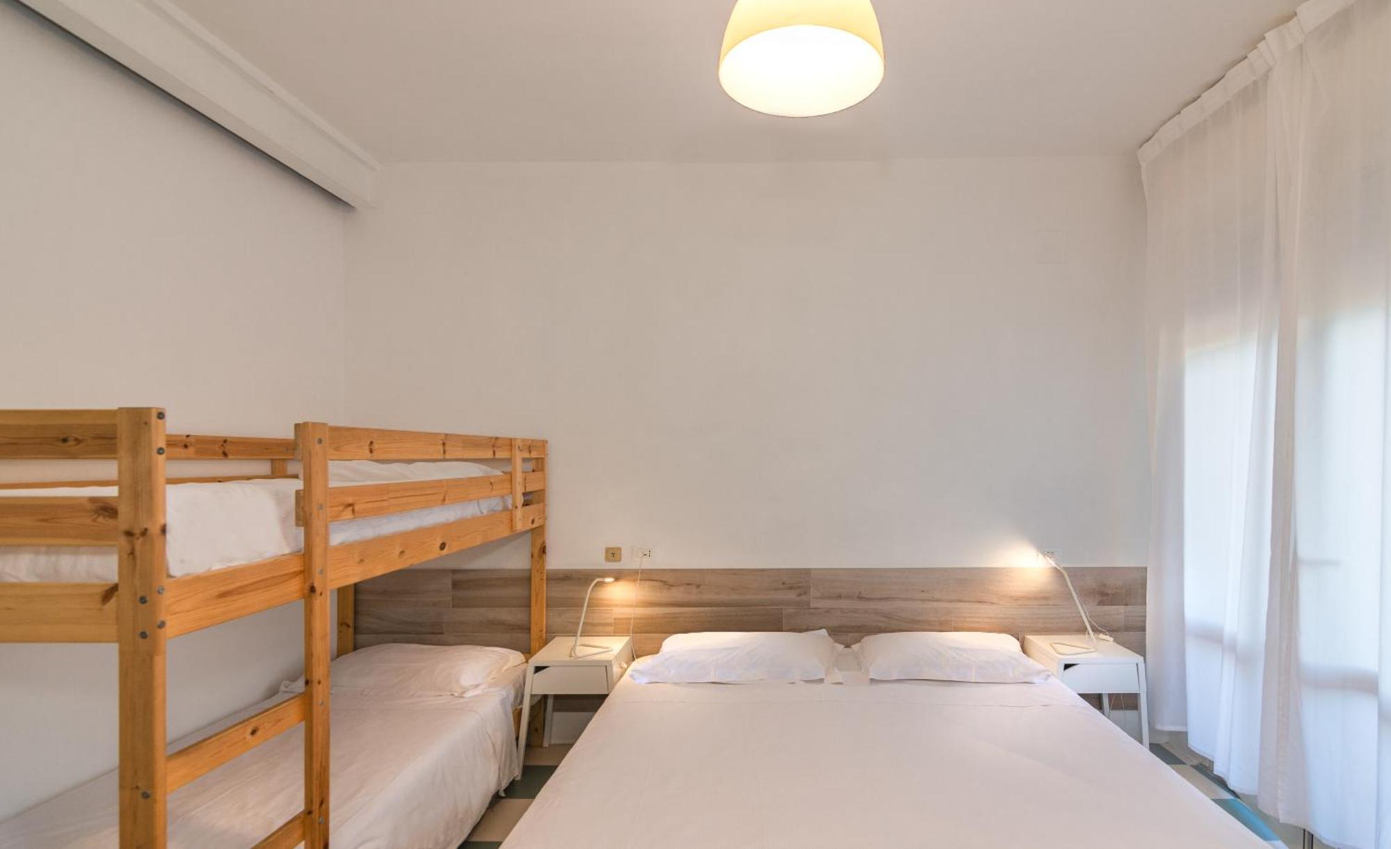 Hotel Happy Марина ди Пиетрасанта Екстериор снимка